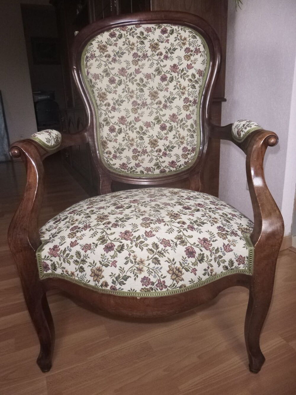 fauteuil style Louis-Philippe refait &agrave; neuf acajou tapisseri Meubles