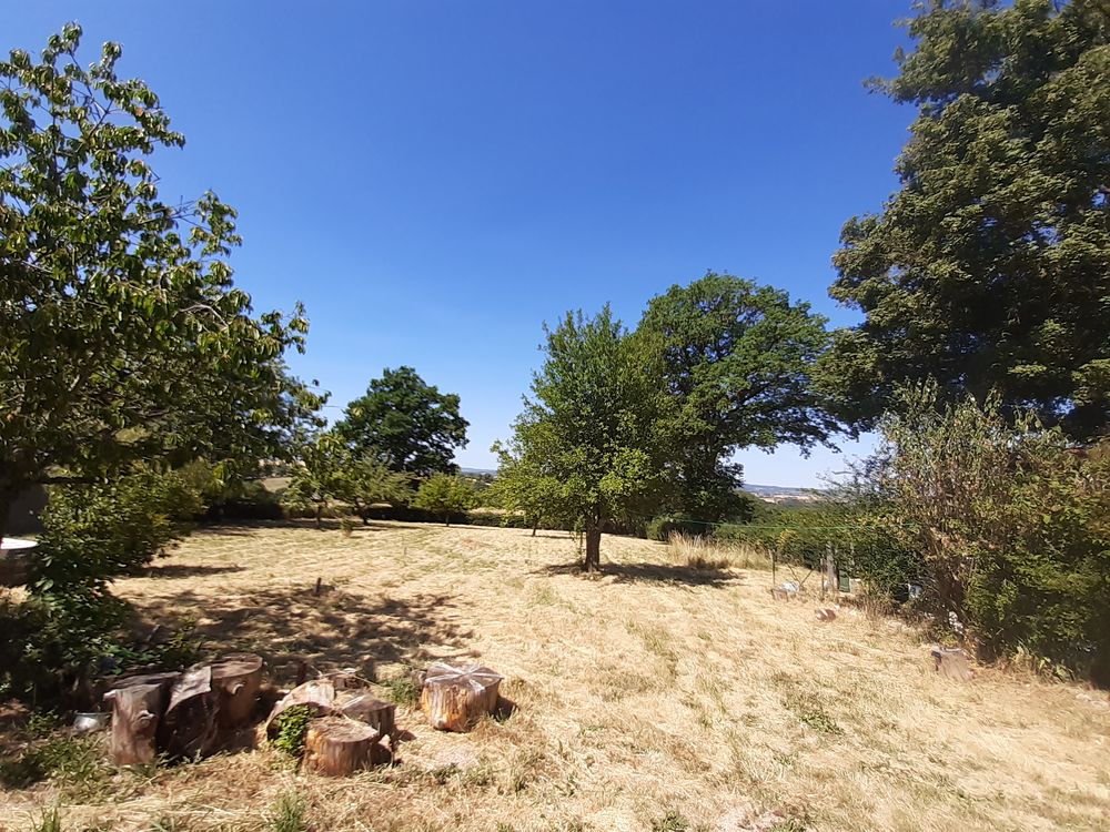 Vente Maison Charmante maison en pierre de 152m2 avec terrain attenant Saint-maurice-près-pionsat