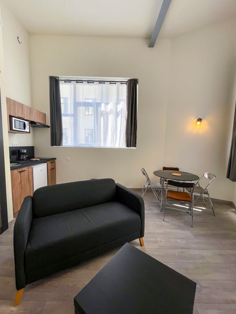 Location Appartement APPARTEMENT T1 bis 36m² MEUBLÉ Saint-Étienne