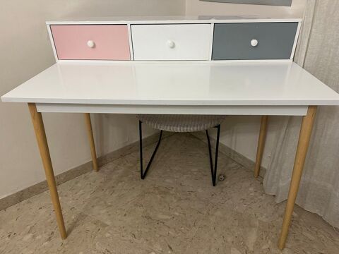 Bureau Enfant excellent tat 110x55.5cm 85 Cannes (06)