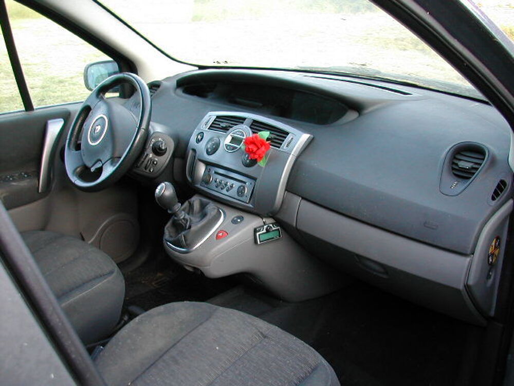 Sc&eacute;nic II Scenic 1.9 dCi 125 FAP Euro 4 Carminat 2007 occasion 85270 Saint-Hilaire-de-Riez
