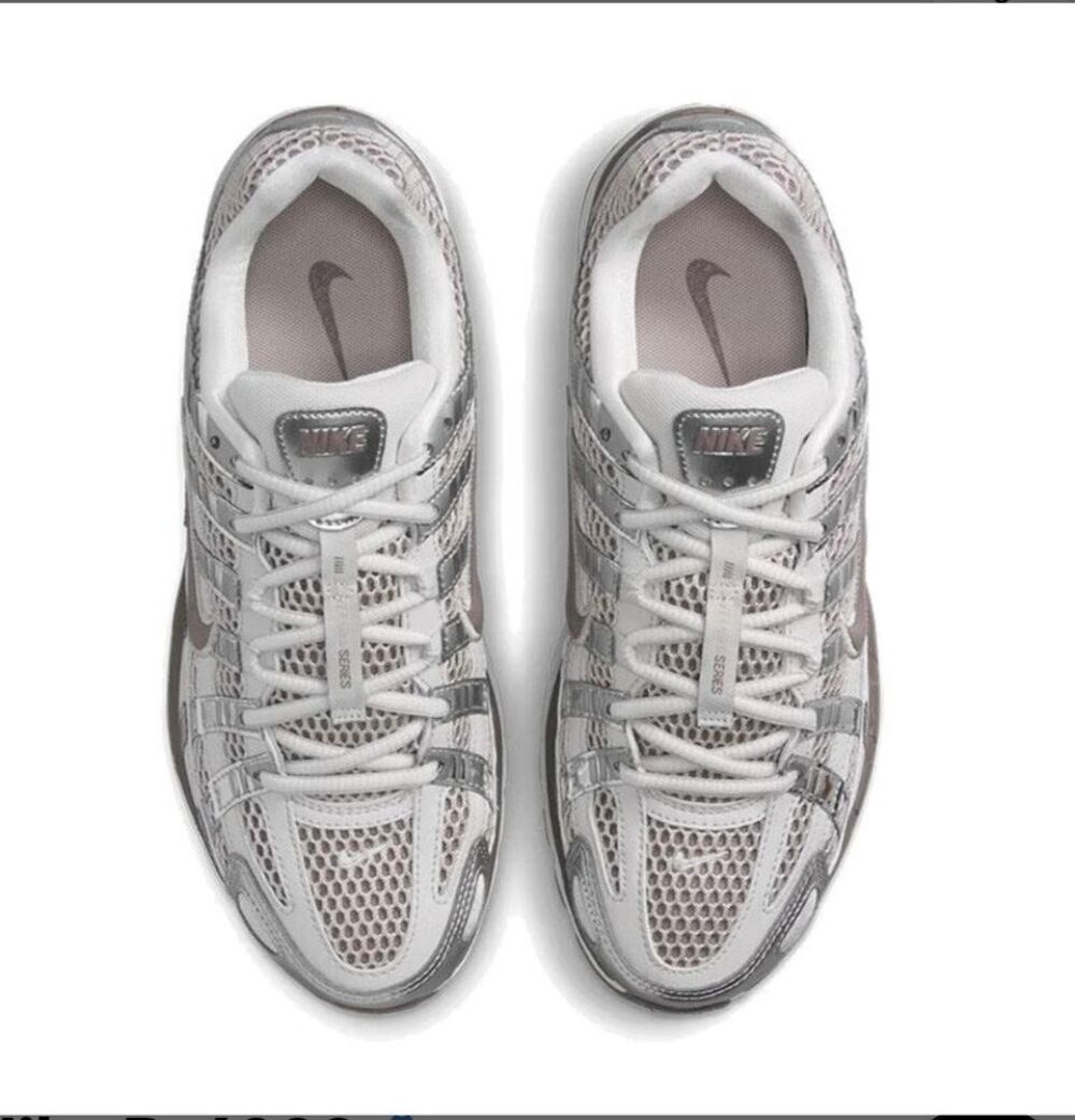 Nike P6000 platinium violet taille 43 Chaussures