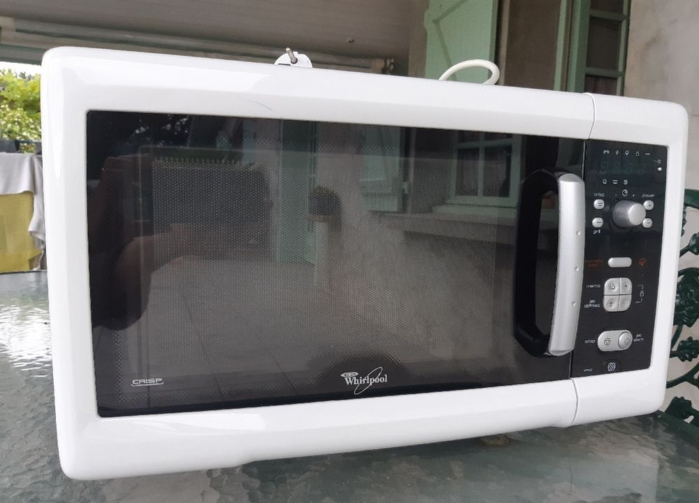 micro ondes + four Whirlpool Electroménager