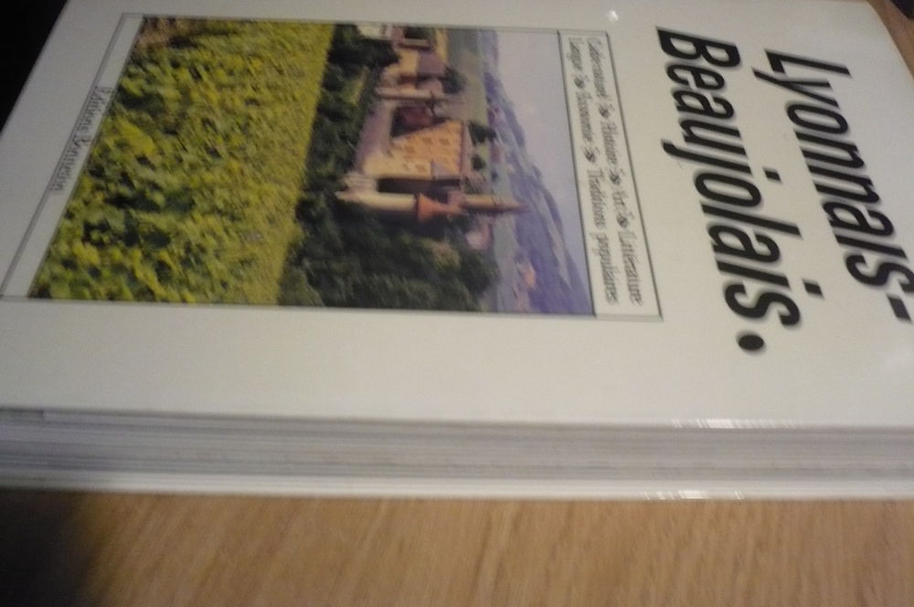 LYONNAIS-BEAUJOLAIS Encyclop&eacute;dies r&eacute;gionales (2011) Livres et BD