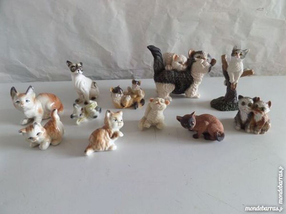 figurines de petits chats 