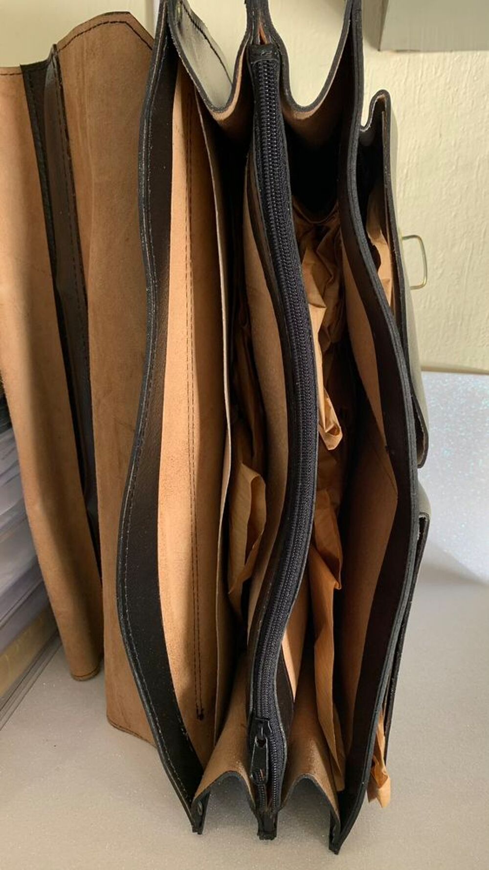 Cartable porte documents cuir noir Neuf Article 100% Neuf Maroquinerie