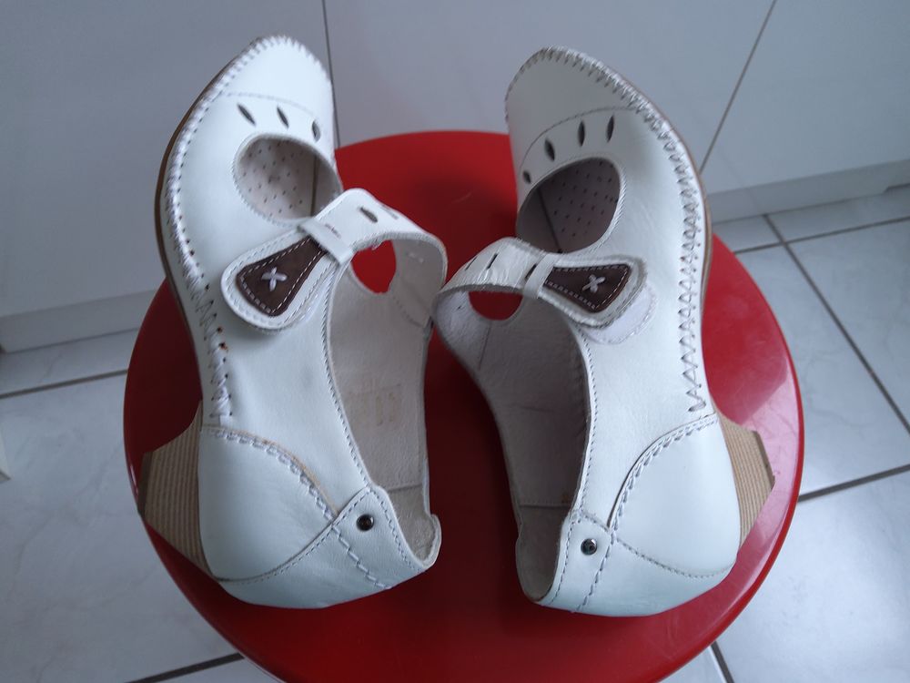 Achetez chaussures femme 37 quasi neuf annonce vente Saint