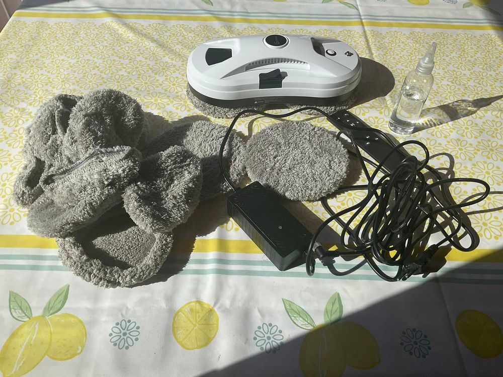Nettoyeur ou laveur de vitres Electroménager