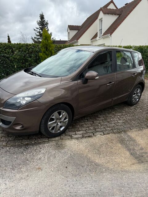 Renault Scénic III Scenic III dCi 110 FAP eco2 Authentique Euro 5 2011 2011 occasion Saint-Denis-de-l'Hôtel 45550