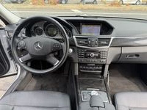 Classe E E 350 CDI 3.0 V6 231CV BLUETEC AVANTGARDE EXECUTIVE 7GTRO+ 2009 occasion 69200 V&eacute;nissieux