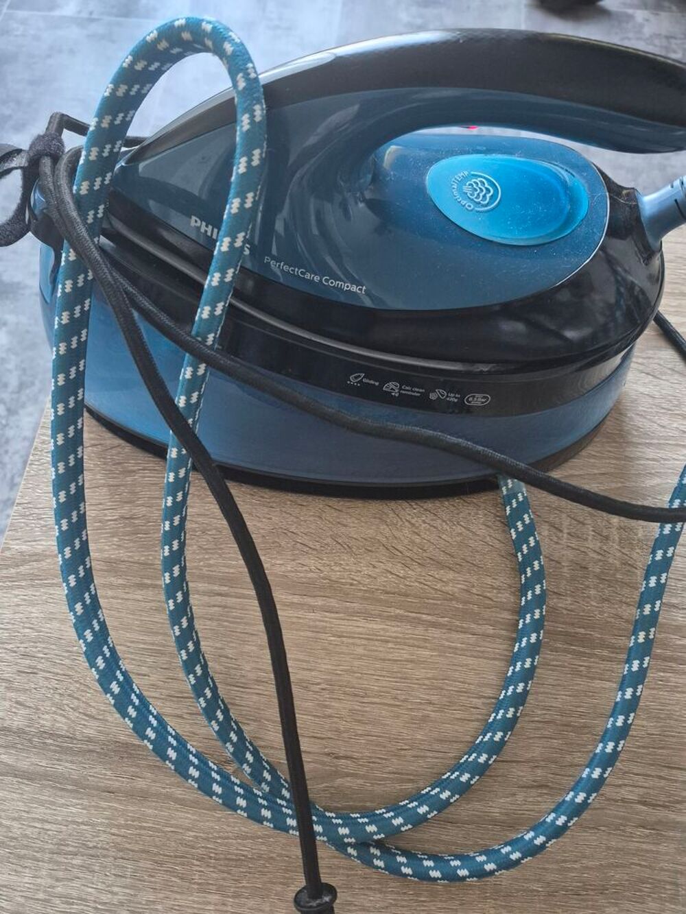 Centrale vapeur Philips PerfectCare Compact bleue Electroménager
