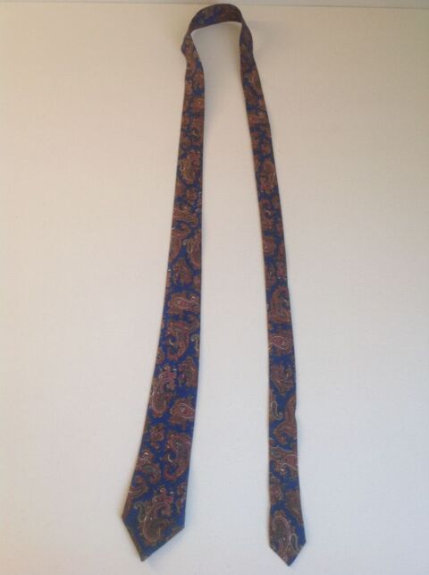 CRAVATE BLEU  MOTIF CACHEMIRE Envoi Possible
2 Trgunc (29)