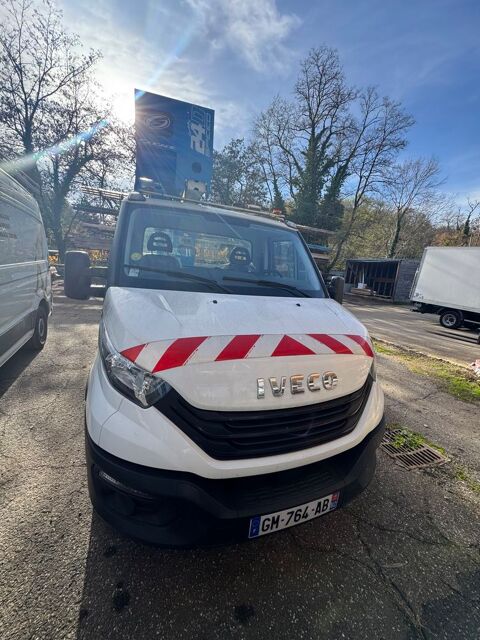 Iveco Daily AVEC NACELLE TYPE FORSTE 24D SP Type 2023 occasion Ch&acirc;tillon 69380