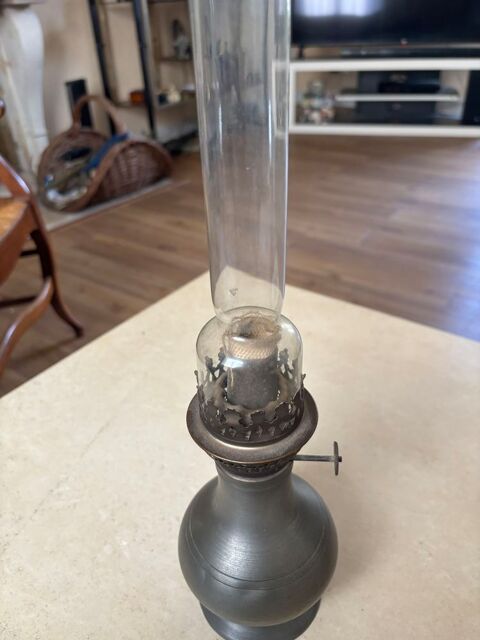 LAMPE A HUILE VINTAGE 40 Loudun (86)