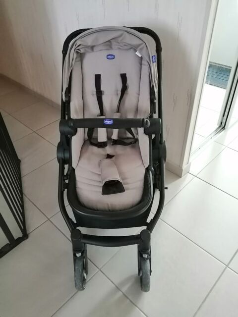 Poussette Chicco Trio Best Friend 200 Champdtre (21)