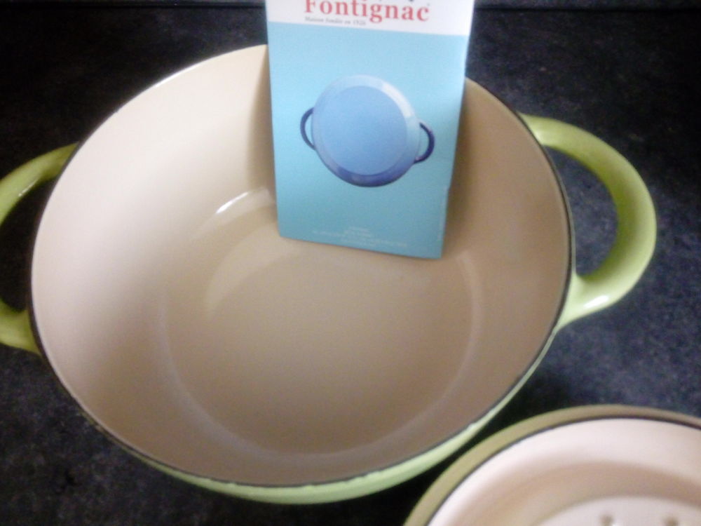 Cocotte fonte neuve &eacute;maill&eacute;e int&eacute;rieur et ext&eacute;rieur Fontigna Décoration