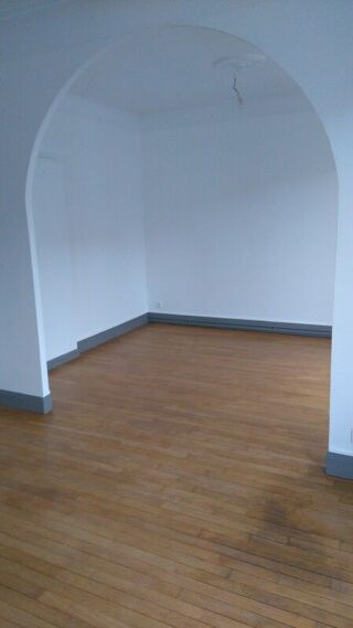  Appartement à louer 3 pièces 60 m²
