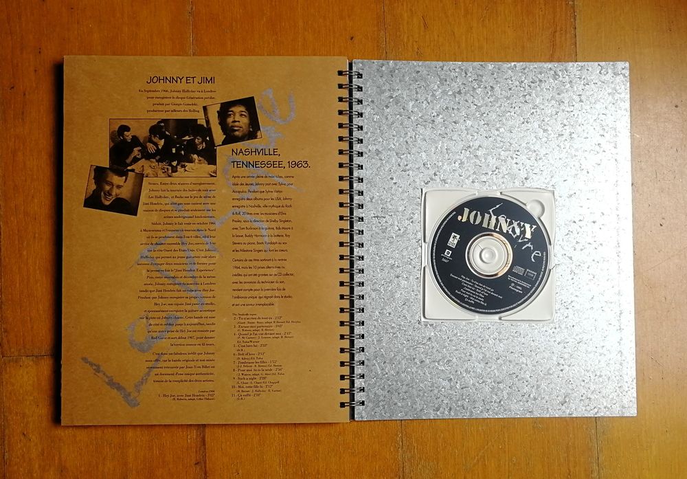 Johnny HALLYDAY : Le livre m&eacute;tal - CD inclus - Collector CD et vinyles