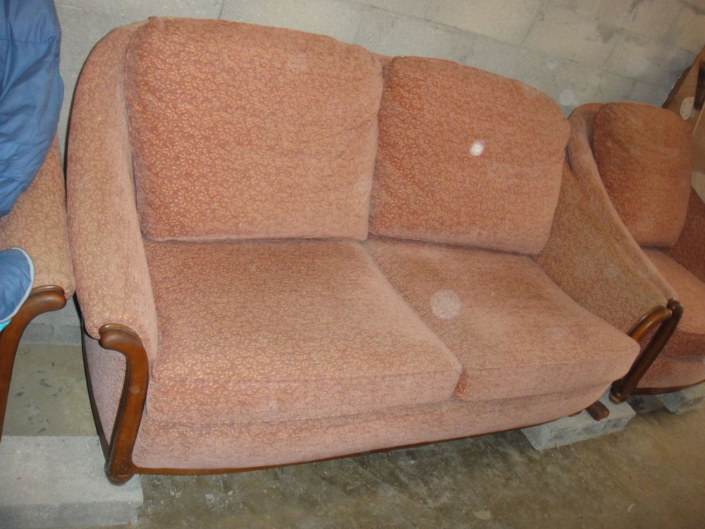 Canap&eacute; et 2 fauteuils Meubles