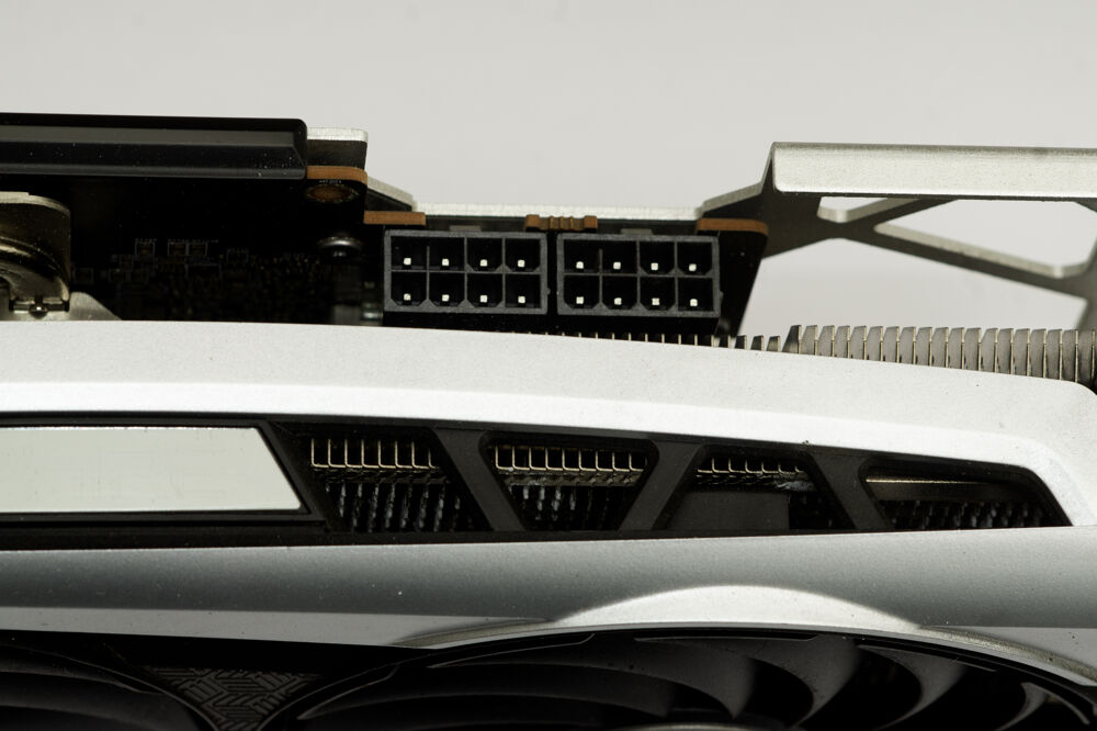 Carte graphique Radeon Spahire Nitro+ RX 6800 Matériel informatique