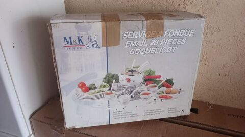 SERVICE À FONDUE M&K MA CUISINE 28 PIÈCES  COQUELICOT à 40€ Servas (01)
