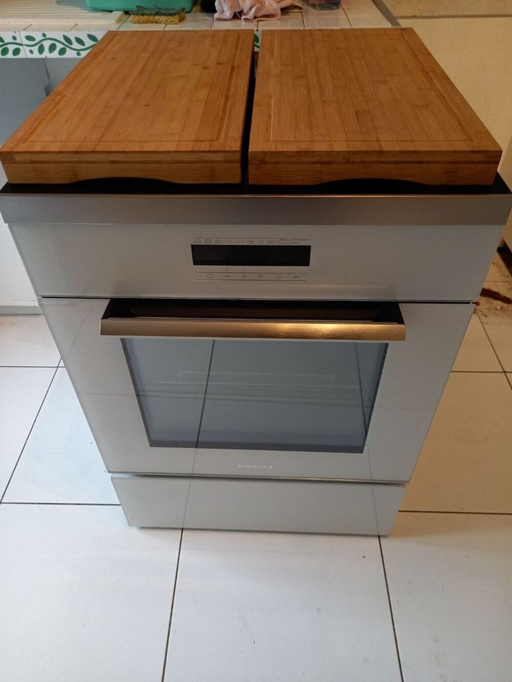cuisini&egrave;re &eacute;lectrique plaque induction four pyrolise blanch Electroménager