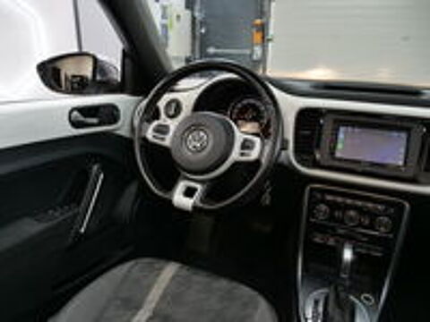 COCCINELLE II Coccinelle Cabriolet 1.2 TSI 105 BMT DSG7 Design 2018 occasion 69330 Pusignan