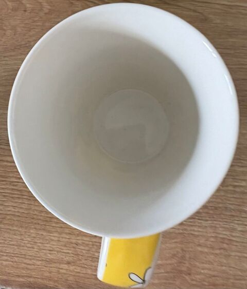 Grand mug en c�ramique illustr� avec un chien et des marguerites jaune, neuf 10 Charenton-le-Pont (94)