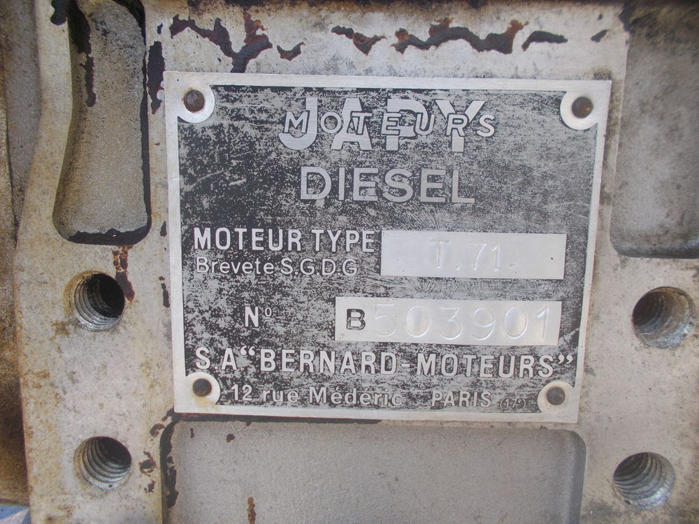 W 71 gros Moteur Bernard Diesel,faire prix Bricolage