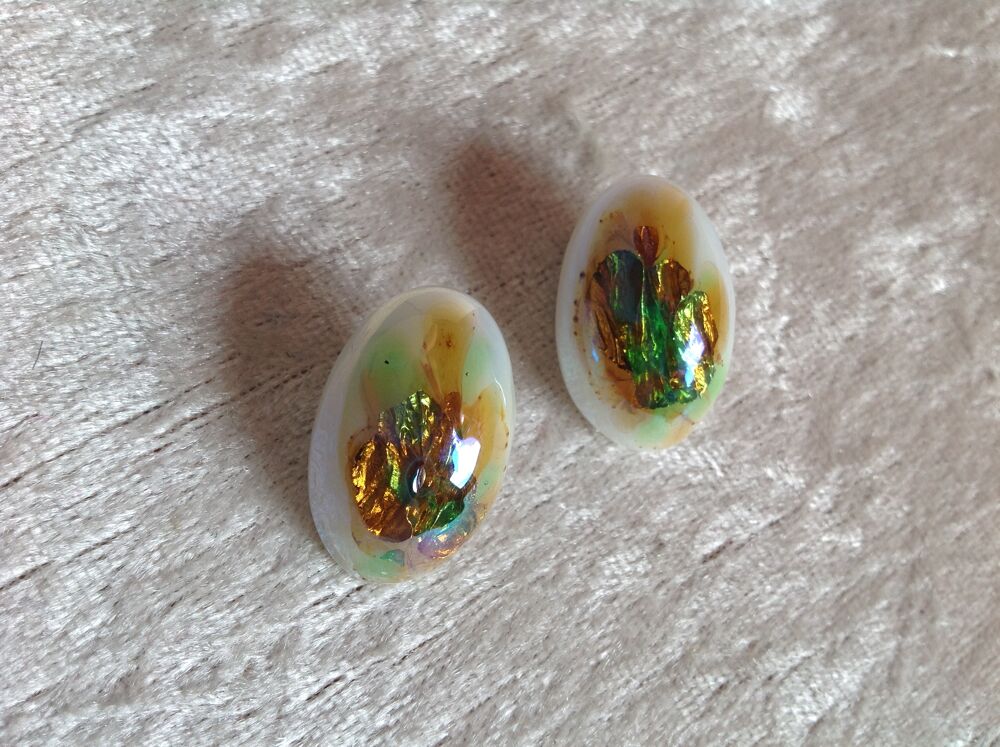 BOUCLES OREILLES PINCE OVALE IMPRESSION NACR&Eacute; Envoi Possible Bijoux et montres