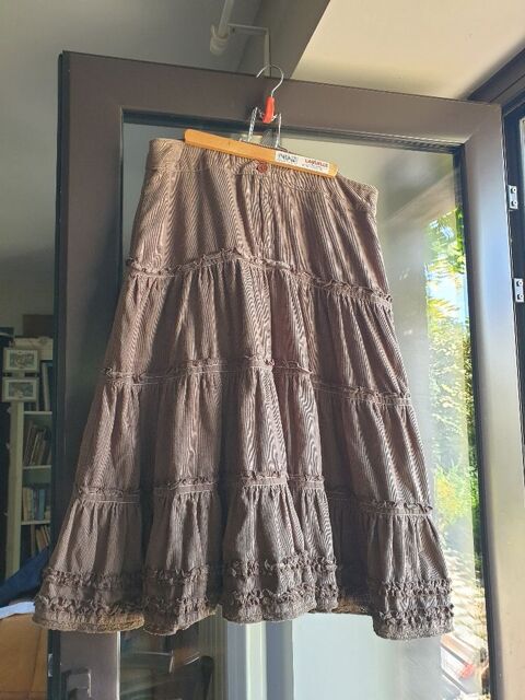 Jupe kaki en velours c�tel�, � volants, 100 % coton 6 Mouxy (73)