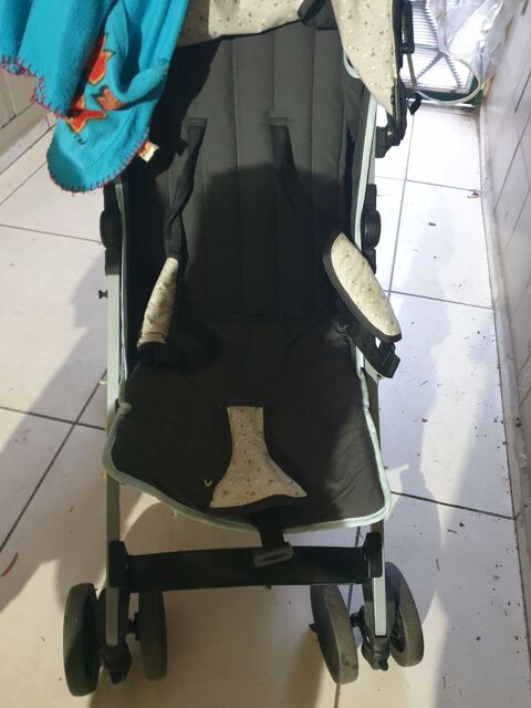 Poussette canne 30 Villeneuve-d'Ascq (59)