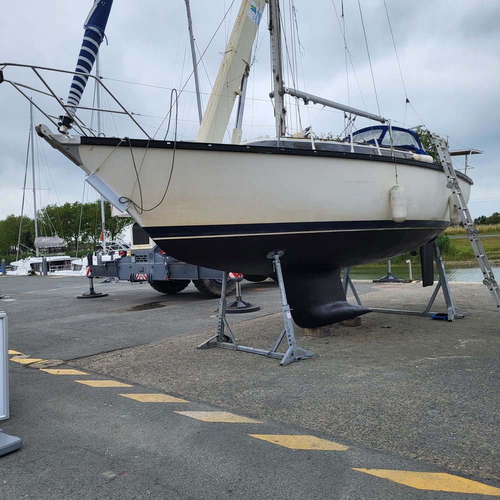 Monocoque 1979 occasion 85570 Pouill&eacute;