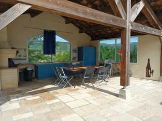  Maison � vendre 9 pi�ces 320 m�