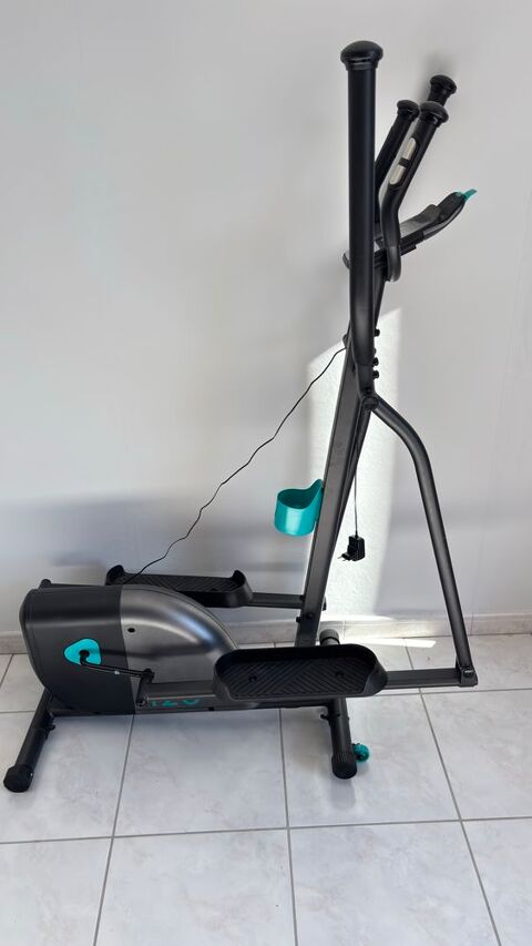 Vélo elliptique de marque DOMYOS type 120 Elne (66)