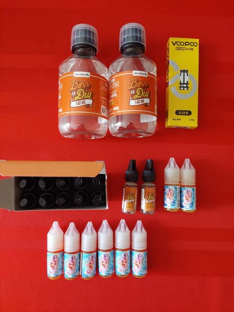 Lot vape Bloody Summer Fruizee + boosters + résistances Voop 55 Garons (30)