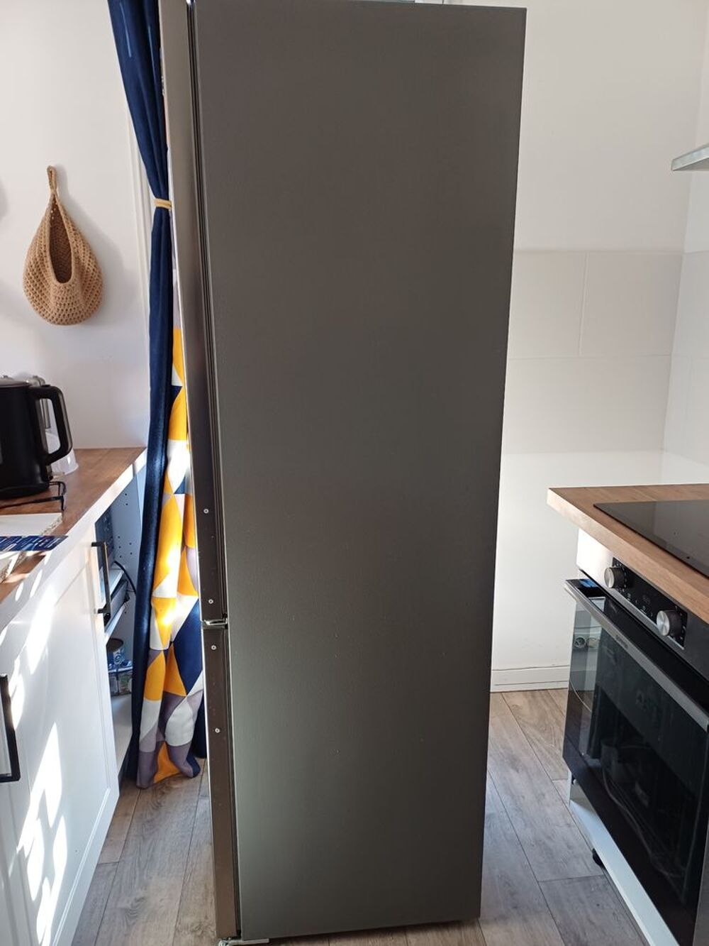Refrig&eacute;rateur combin&eacute; ESSENTIEL B Electroménager