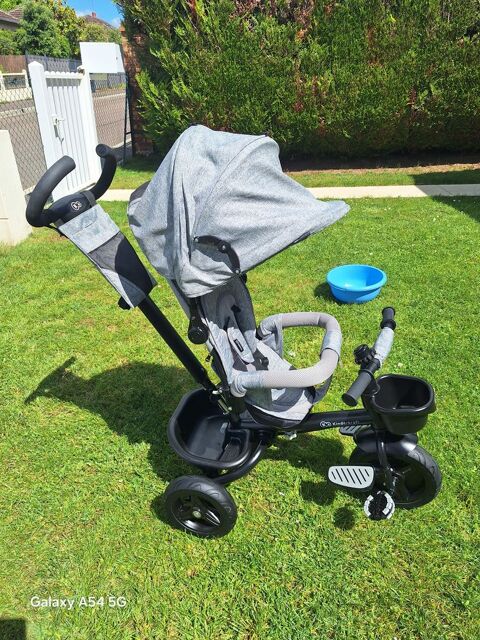 Tricycle évolutif kinderkraft très propre très peu servi . 50 Troyes (10)