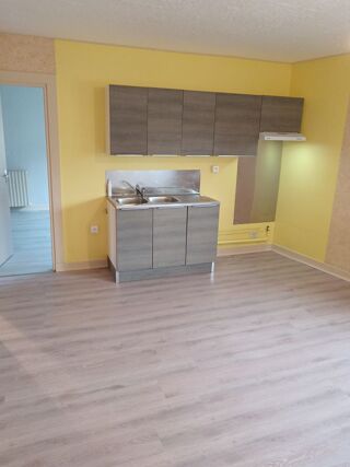  Appartement � louer 4 pi�ces 53 m� Ch�tellerault