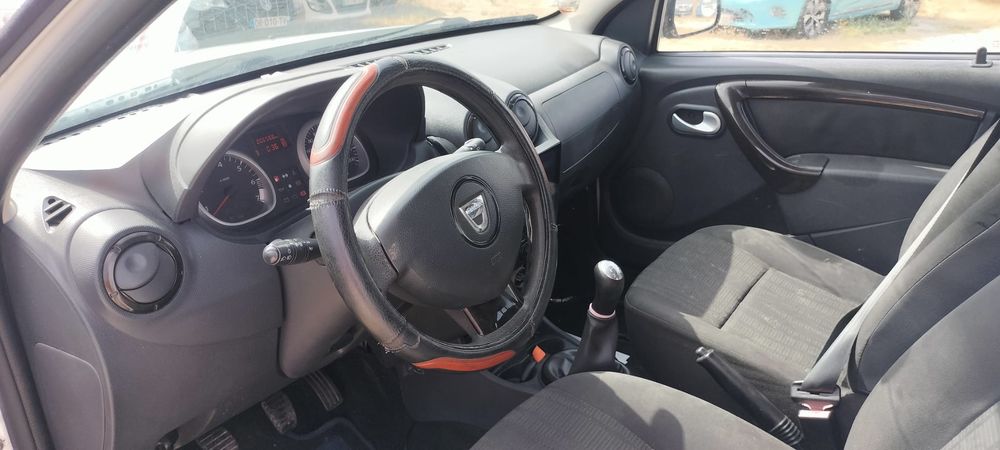 Duster 1.6 16v 105 Bio&eacute;thanol Eco2 4x2 2011 occasion 66000 Perpignan