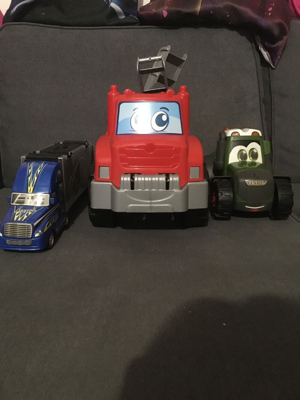 Camions de pompier, tracteur, camion remorque voiture au cho Jeux / jouets