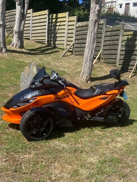 Moto CAN AM 2012 occasion Étables-sur-Mer 22680