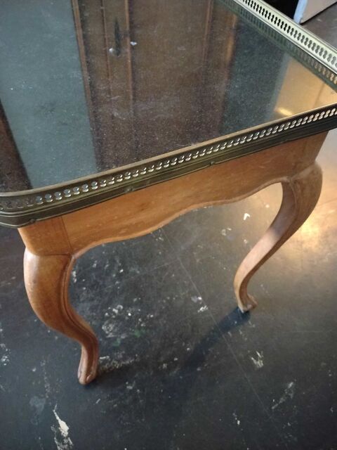 table basse  en bois  ancien avec   marbre dessus 30 Clermont-Ferrand (63)