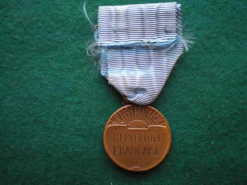 M&eacute;daille de la Jeunesse et des Sports 