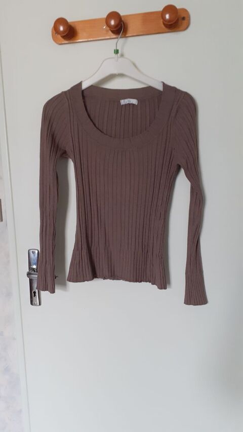 Pull femme taille 36 3 Grisolles (82)