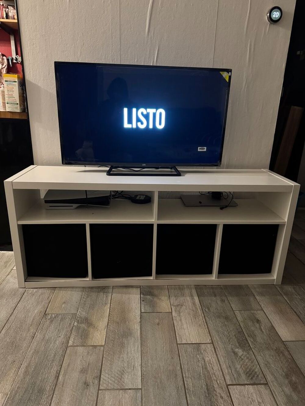Televison 107cm Photos/Video/TV