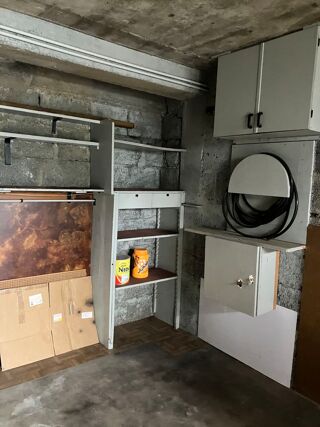  Parking / Garage  vendre 13 m
