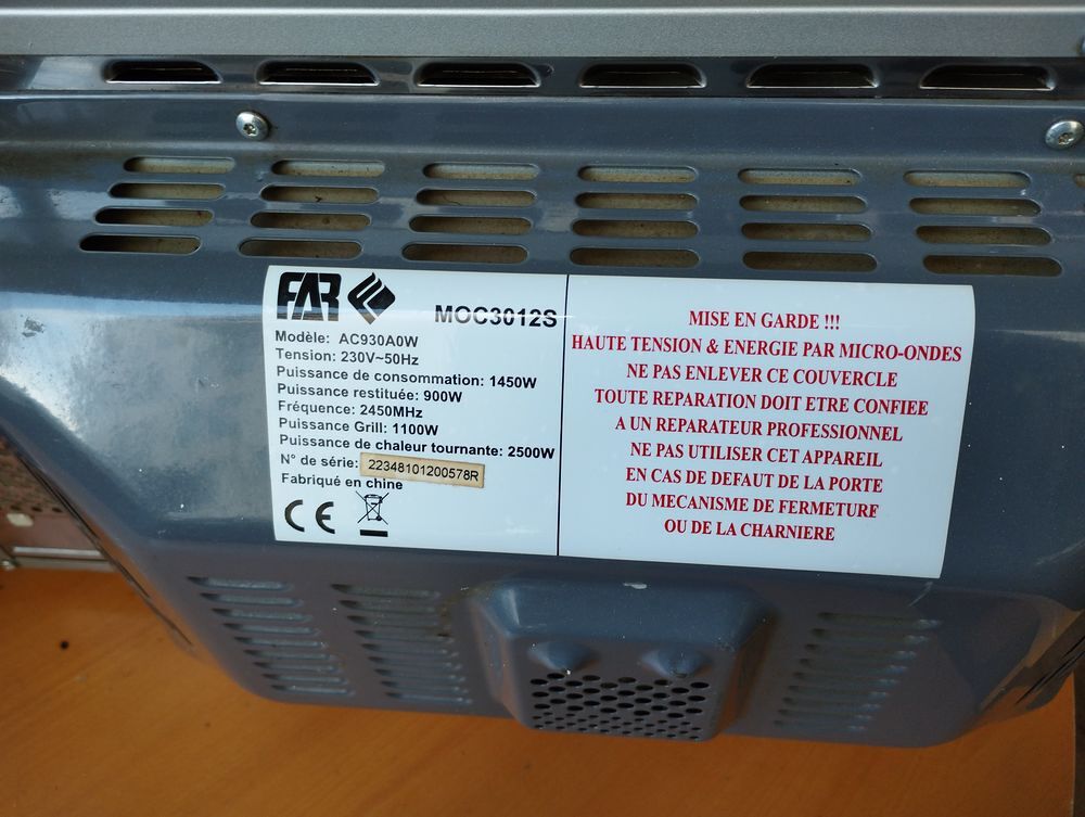 Four micro ondes combin&eacute; - four traditionnel -grill Electromnager