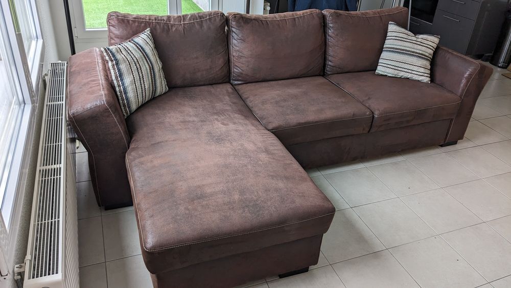 Canap&eacute; convertible avec coffre int&eacute;gr&eacute; Meubles