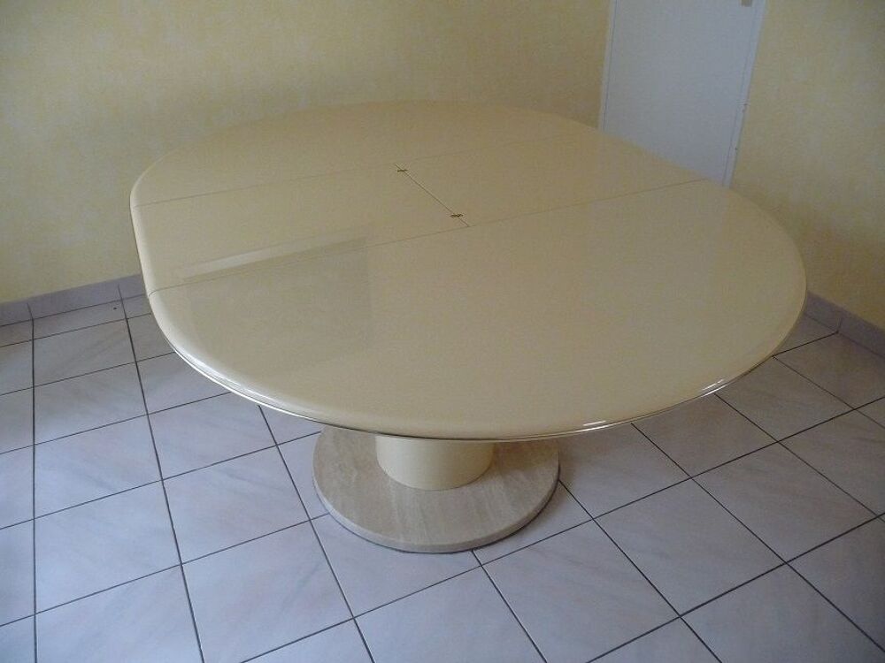 Table ronde marque VERARDO laqu&eacute;e ivoire + rallonge centrale Meubles
